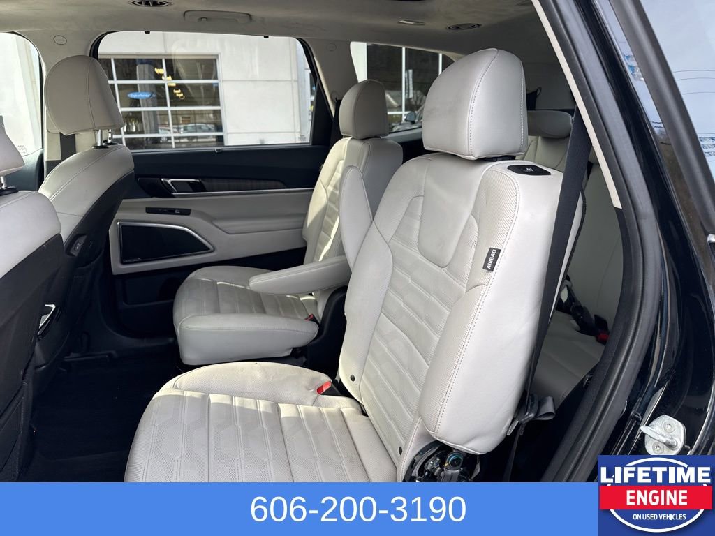 Used 2023 Kia Telluride SX Prestige AWD/4WD image 12