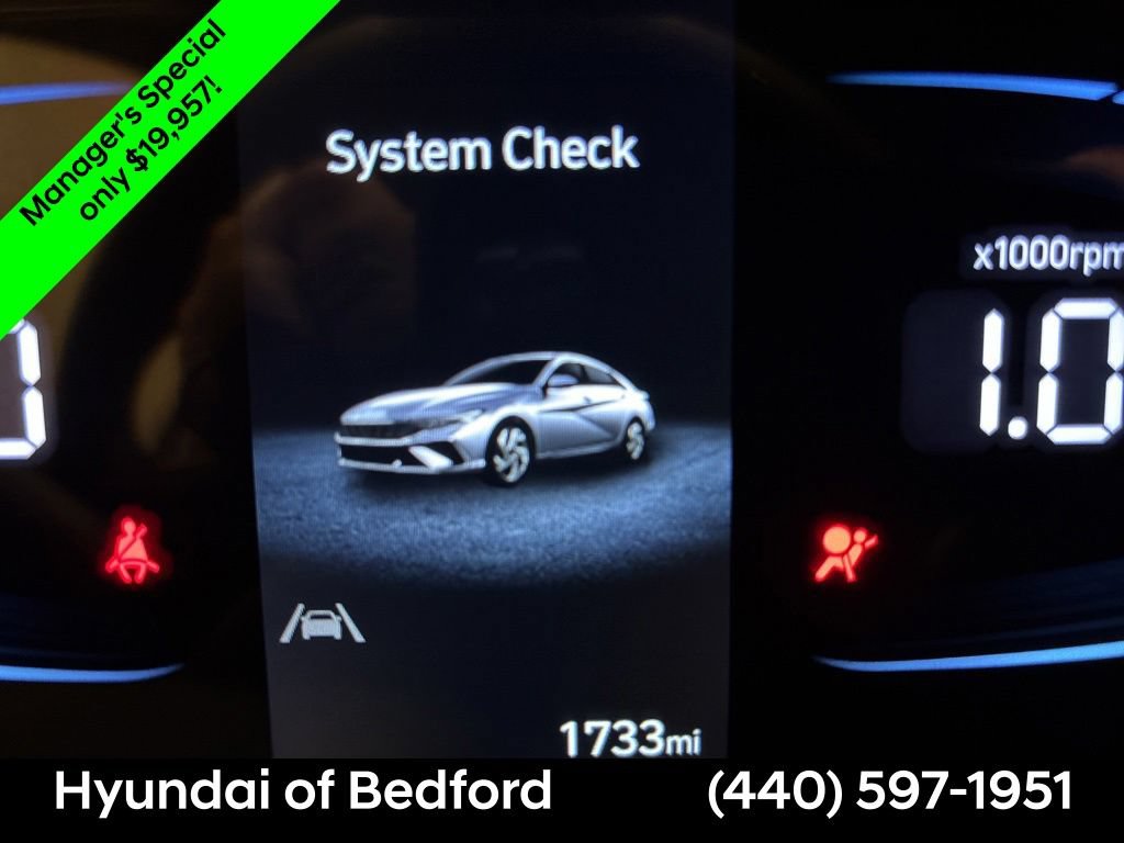 Certified 2026 Hyundai Elantra SE w/ Cargo Package FWD image 15