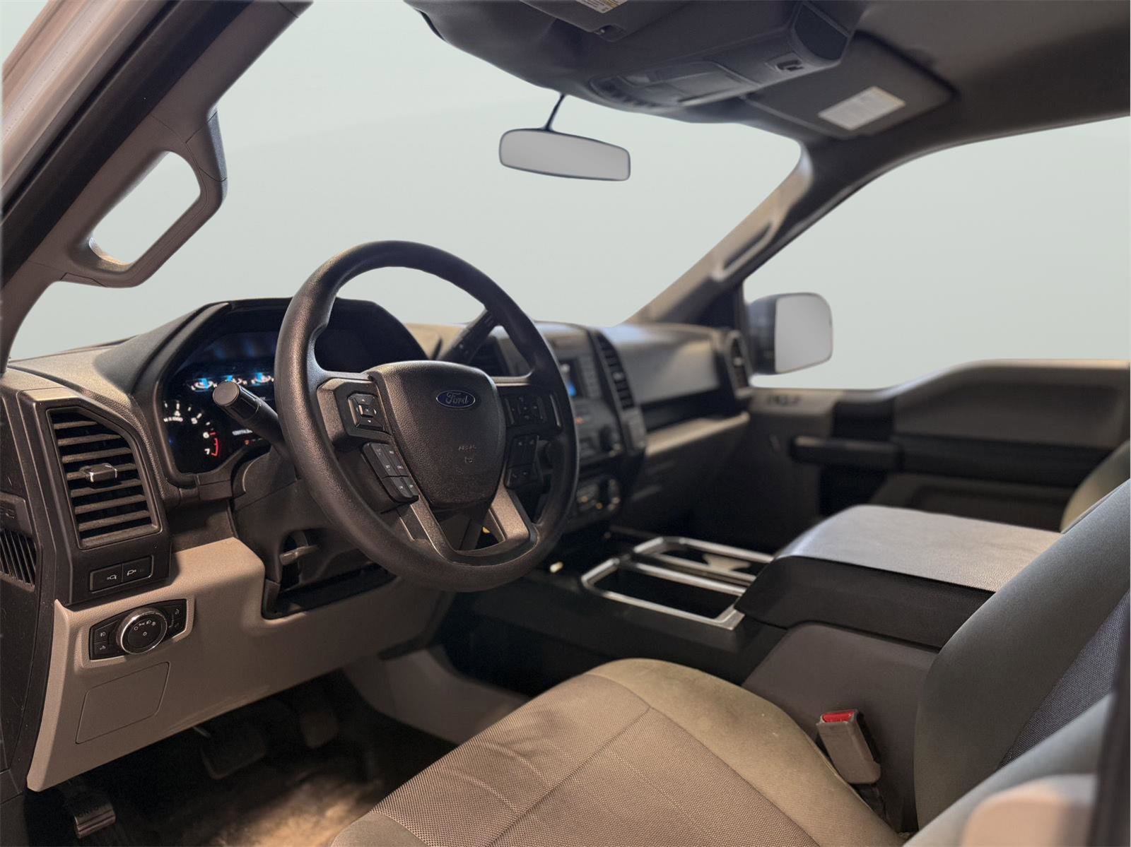 Used 2016 Ford F150 XL w/ Equipment Group 101A Mid image 12