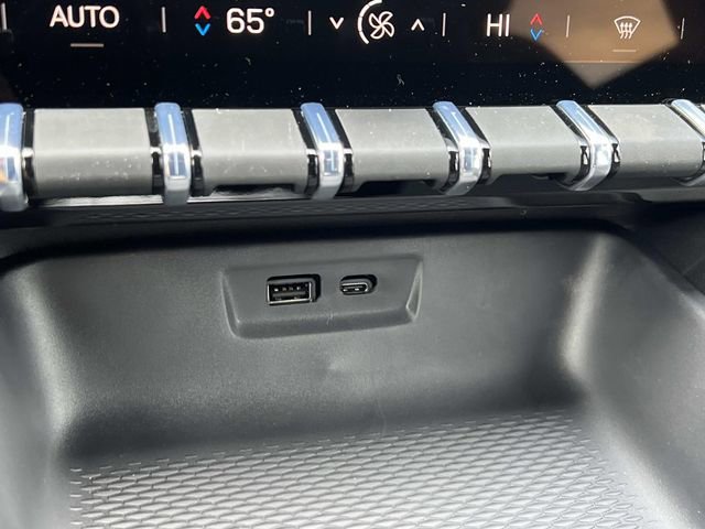 New 2026 GMC Terrain Elevation w/ Elevation Premium Package image 30