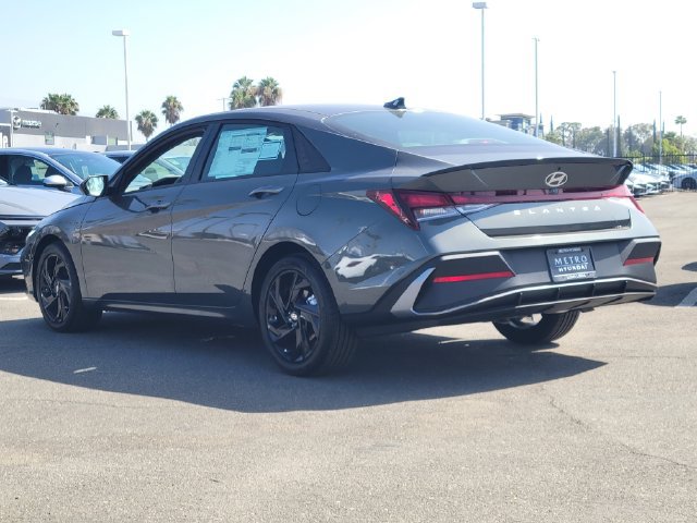 New 2026 Hyundai Elantra Sport FWD image 3