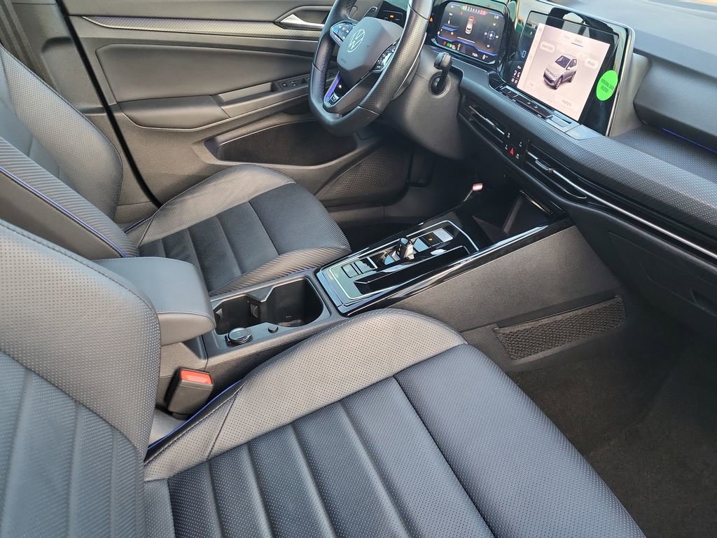 Used 2024 Volkswagen Golf R 2.0T image 18