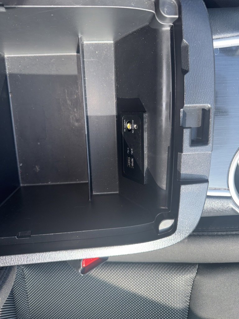 Used 2020 Nissan Pathfinder S image 22