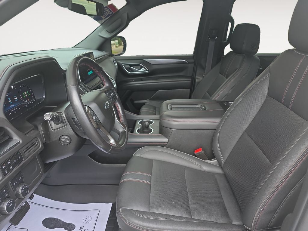 Used 2022 Chevrolet Suburban RST w/ Sport Performance Package AWD/4WD image 9