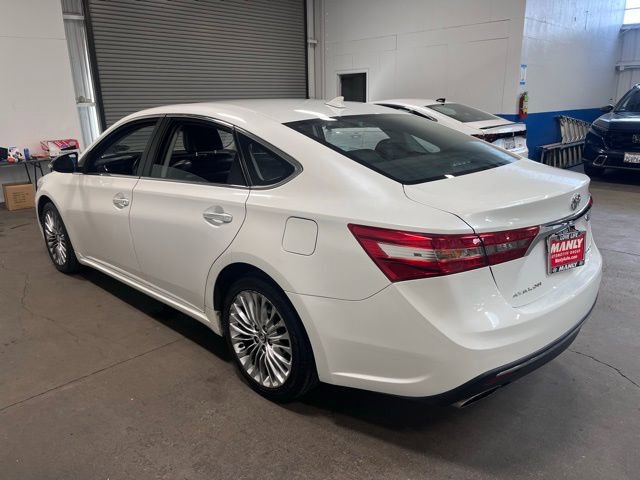Used 2016 Toyota Avalon Limited w/ Toyota Safety Sense Package image 5