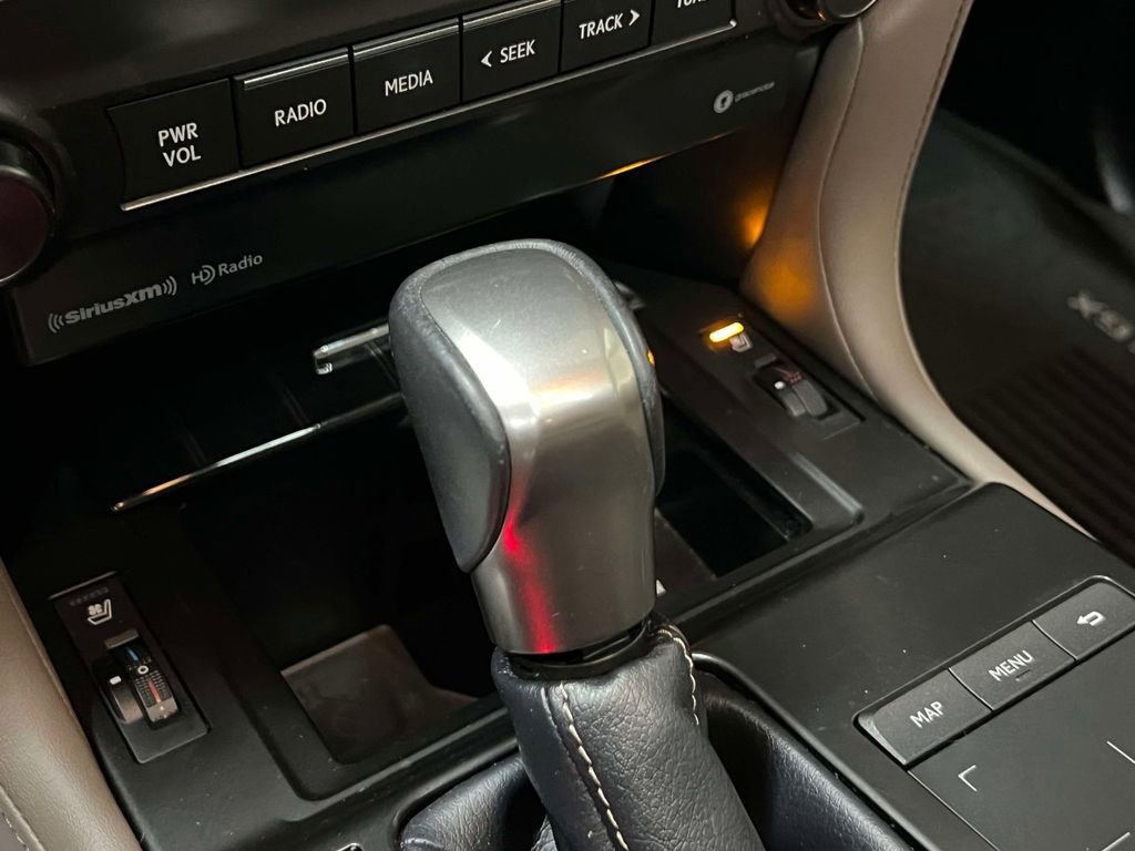 Used 2022 Lexus GX 460 Premium w/ Premium Package AWD/4WD image 32