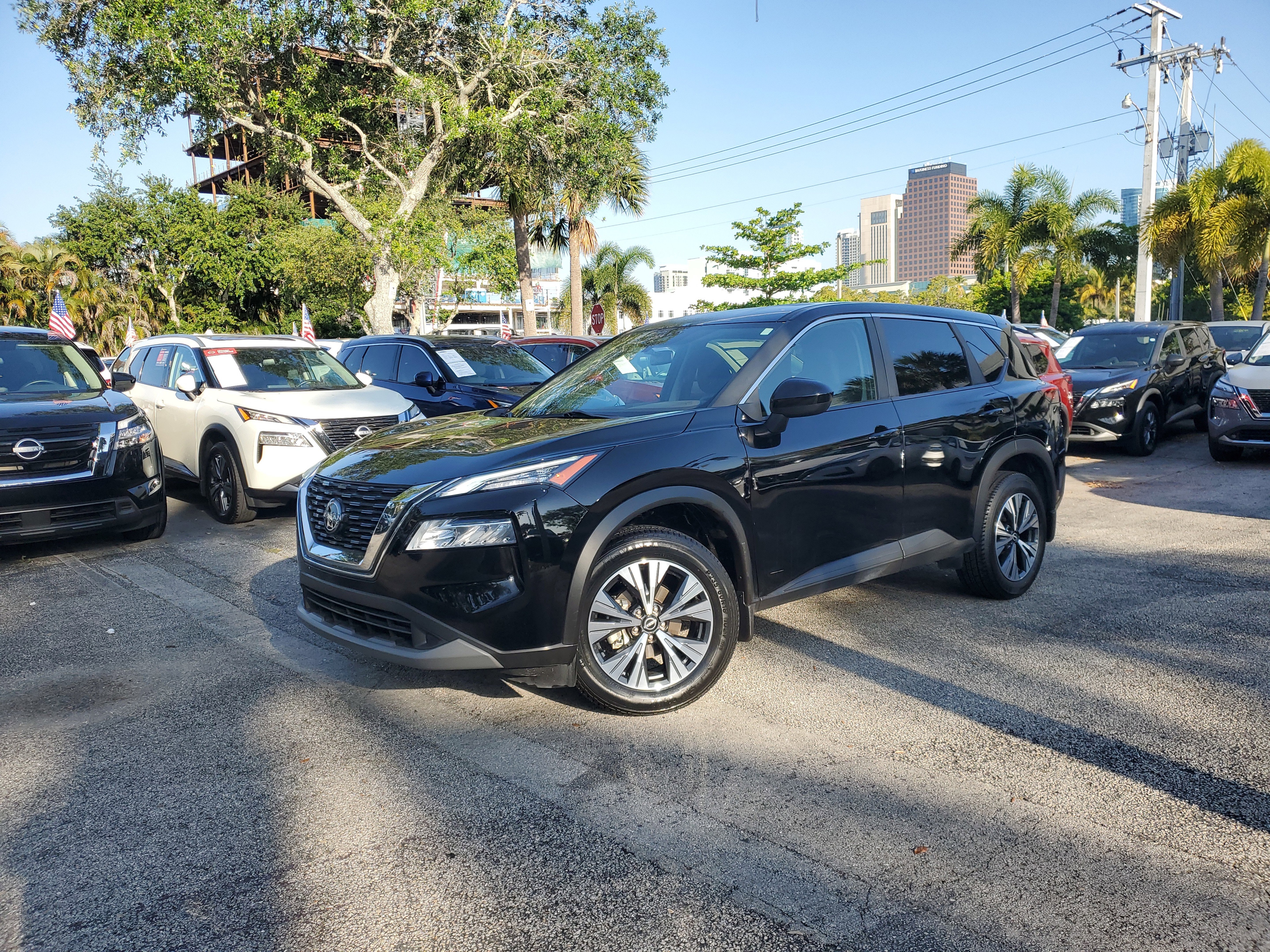 Certified 2023 Nissan Rogue SV image 32