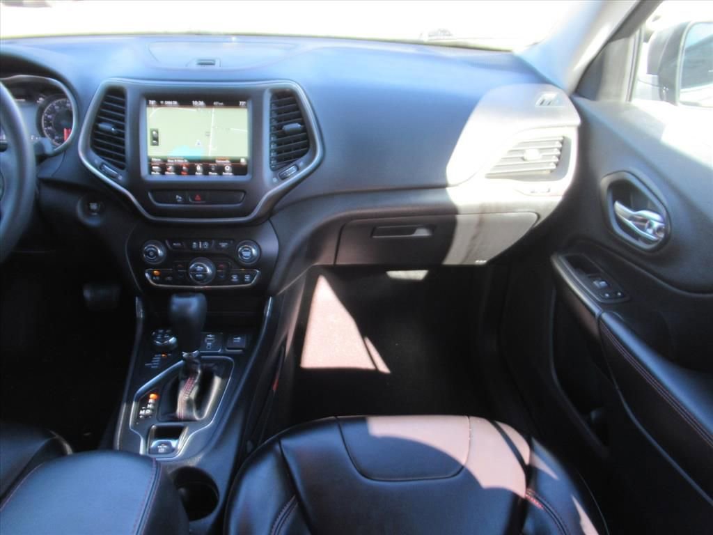 Used 2020 Jeep Cherokee Trailhawk w/ Trailer Tow Group image 14