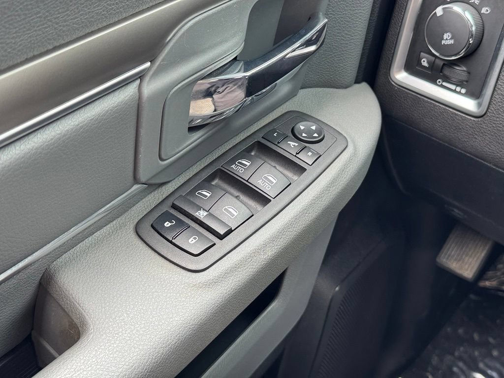 Used 2016 RAM 3500 Big Horn AWD/4WD image 31
