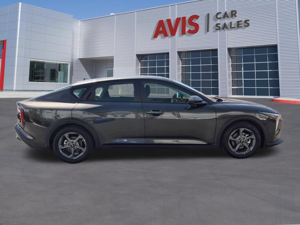 Used 2025 Kia K4 FWD image 5