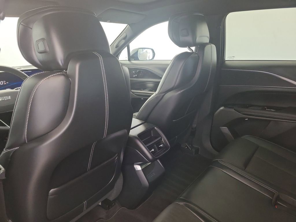 Used 2024 Cadillac Lyriq Sport w/ LPO, Floor Liner Package AWD/4WD image 15