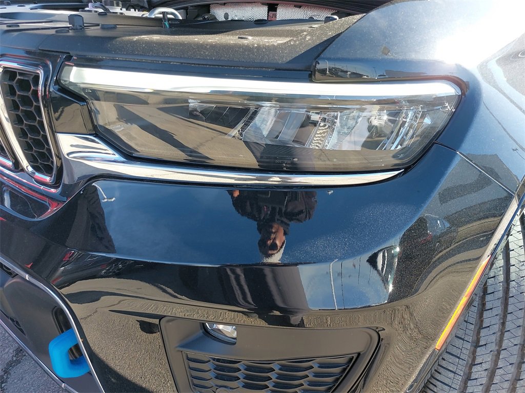 New 2024 Jeep Grand Cherokee Overland w/ Luxury Tech Group IV image 31