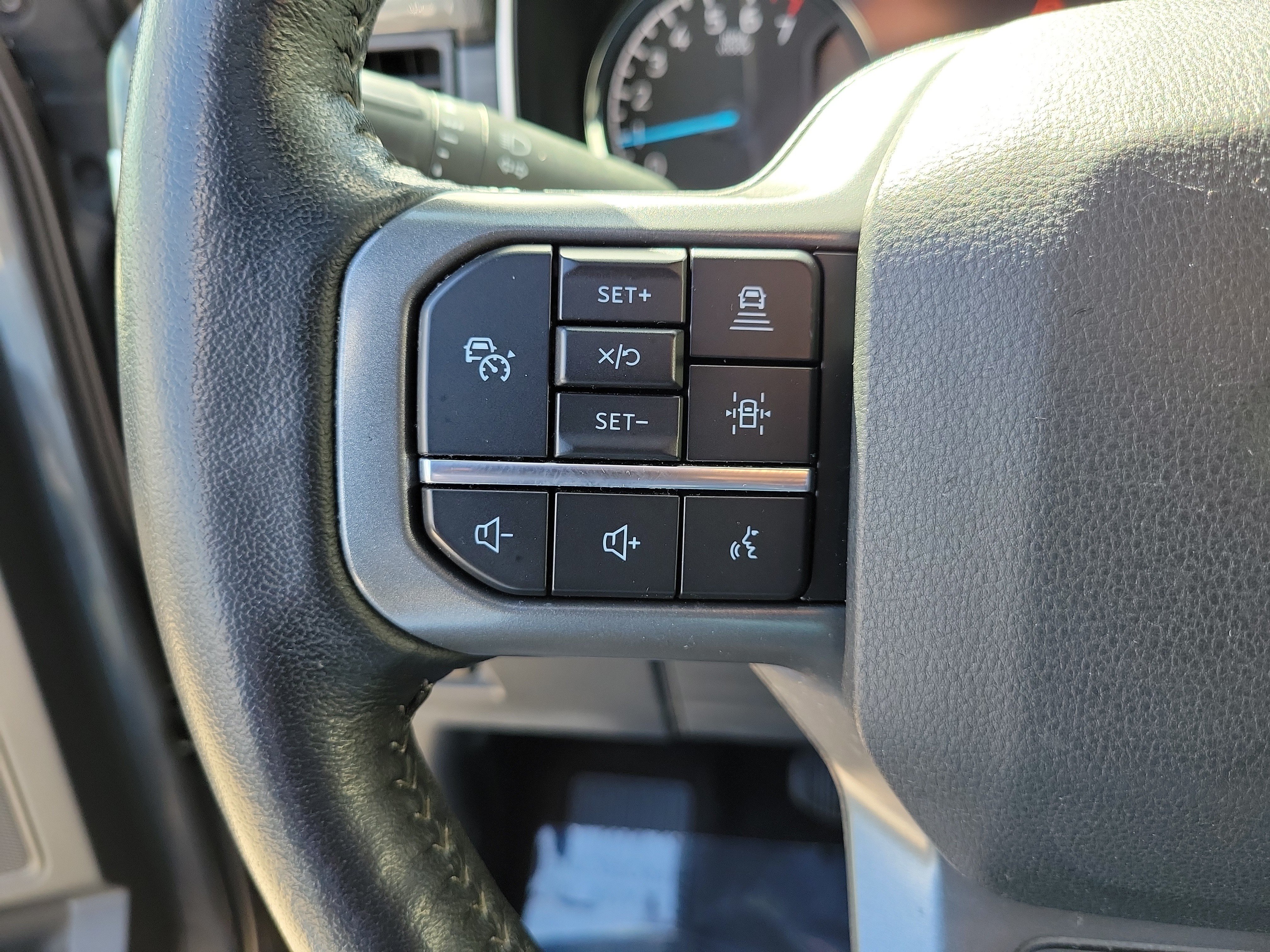 Used 2021 Ford F150 XLT w/ Equipment Group 302A High AWD/4WD image 17