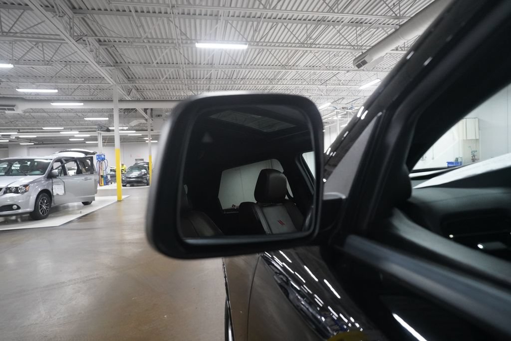 Used 2023 Dodge Durango GT AWD/4WD image 25