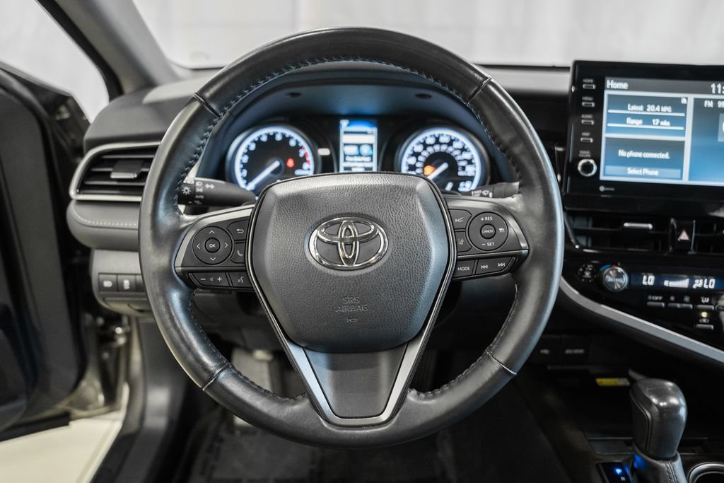 Used 2024 Toyota Camry SE w/ Cold Weather Package FWD image 28