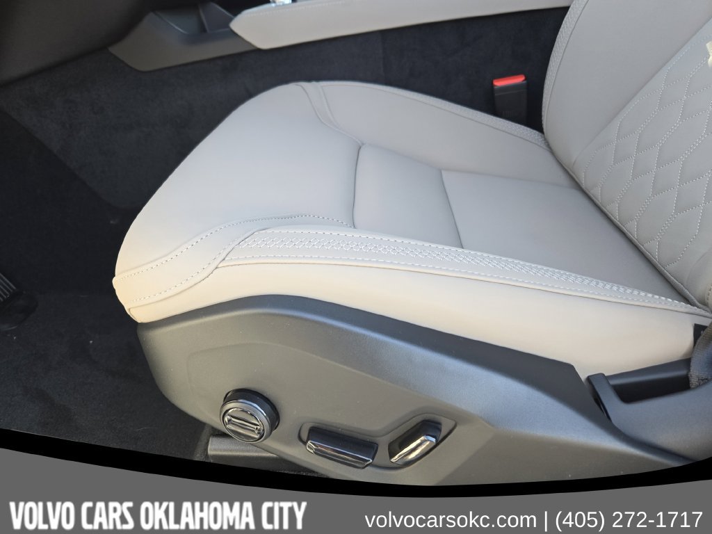 Used 2026 Volvo XC90 B6 Plus AWD/4WD image 23