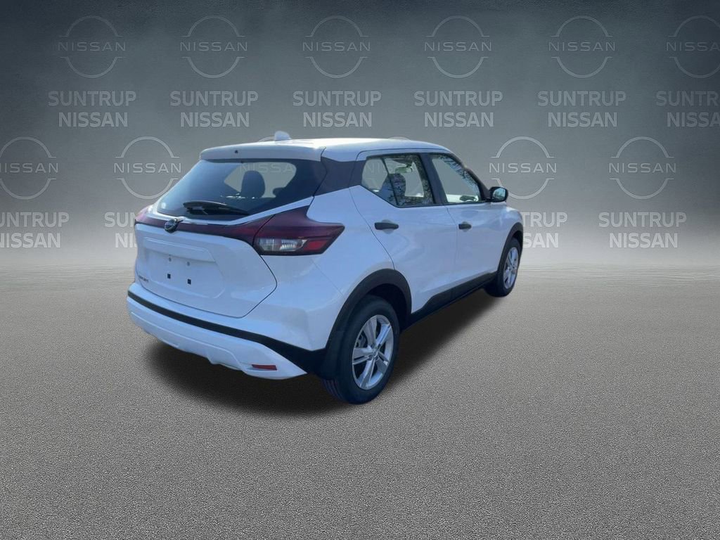 Used 2025 Nissan Kicks Play S FWD image 9