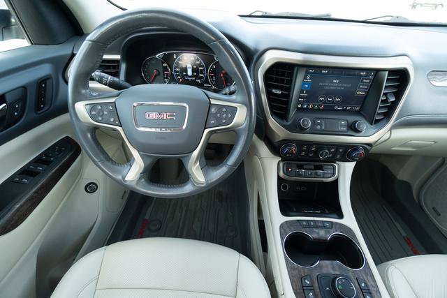 Used 2021 GMC Acadia Denali w/ Denali Technology Package image 15