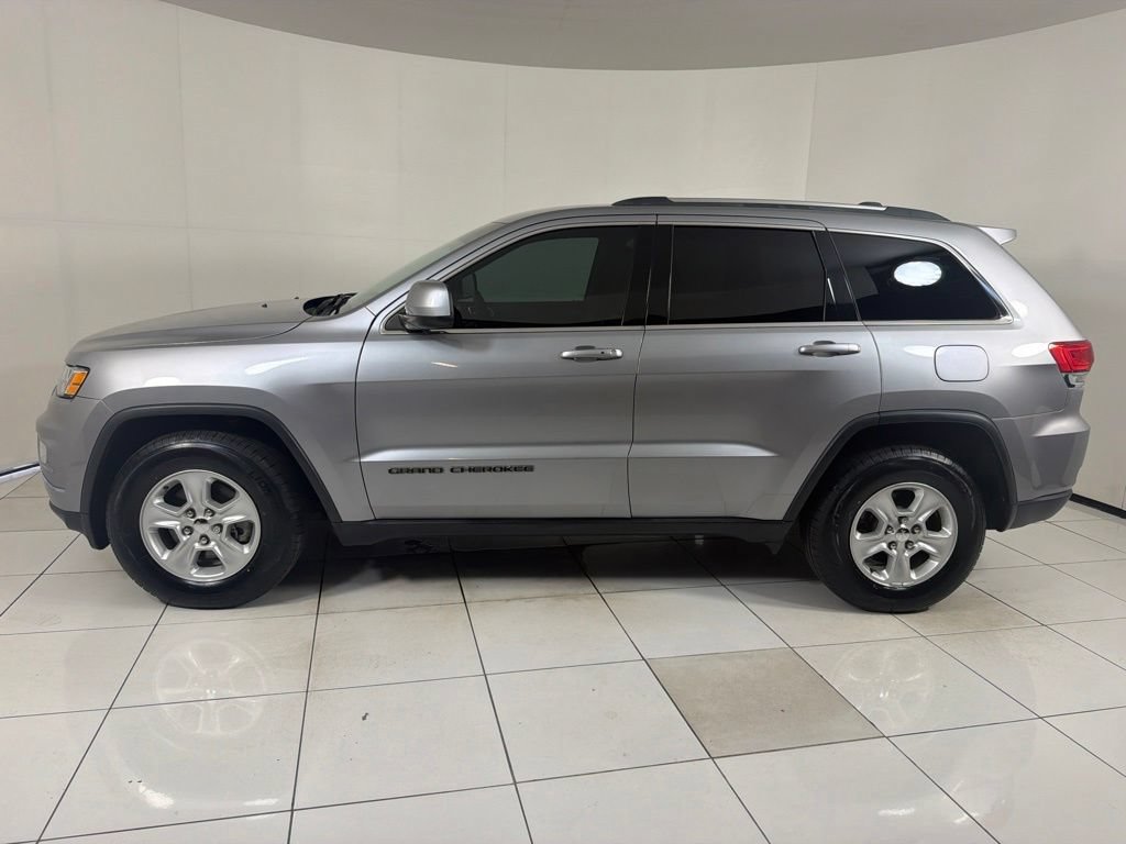 Used 2017 Jeep Grand Cherokee Laredo w/ Quick Order Package 2BE RWD image 8