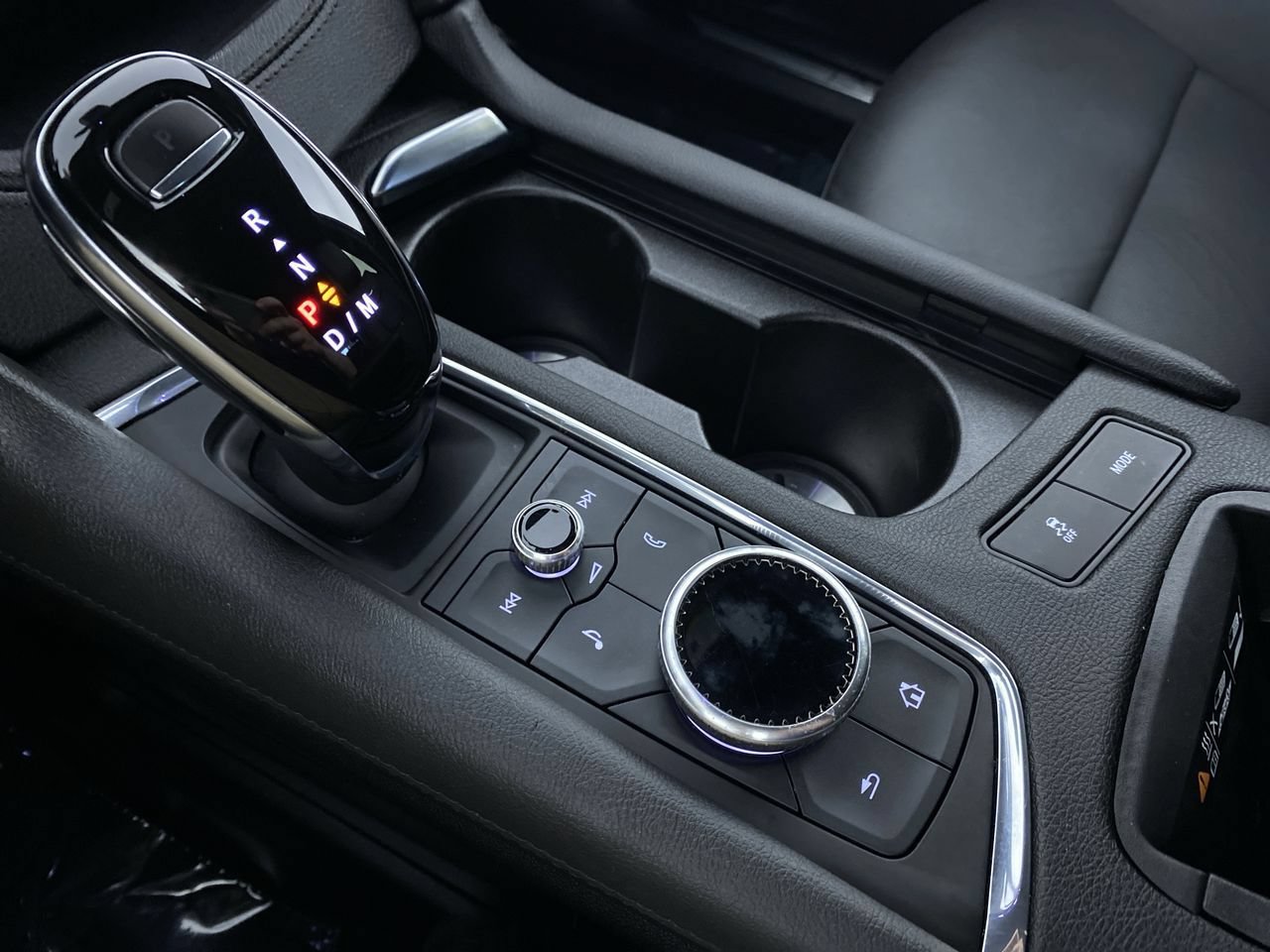 Certified 2020 Cadillac XT5 Premium Luxury FWD image 7