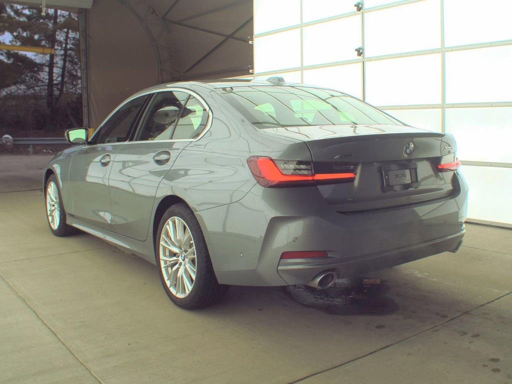 Used 2024 BMW 330i xDrive Sedan w/ Premium Package image 3