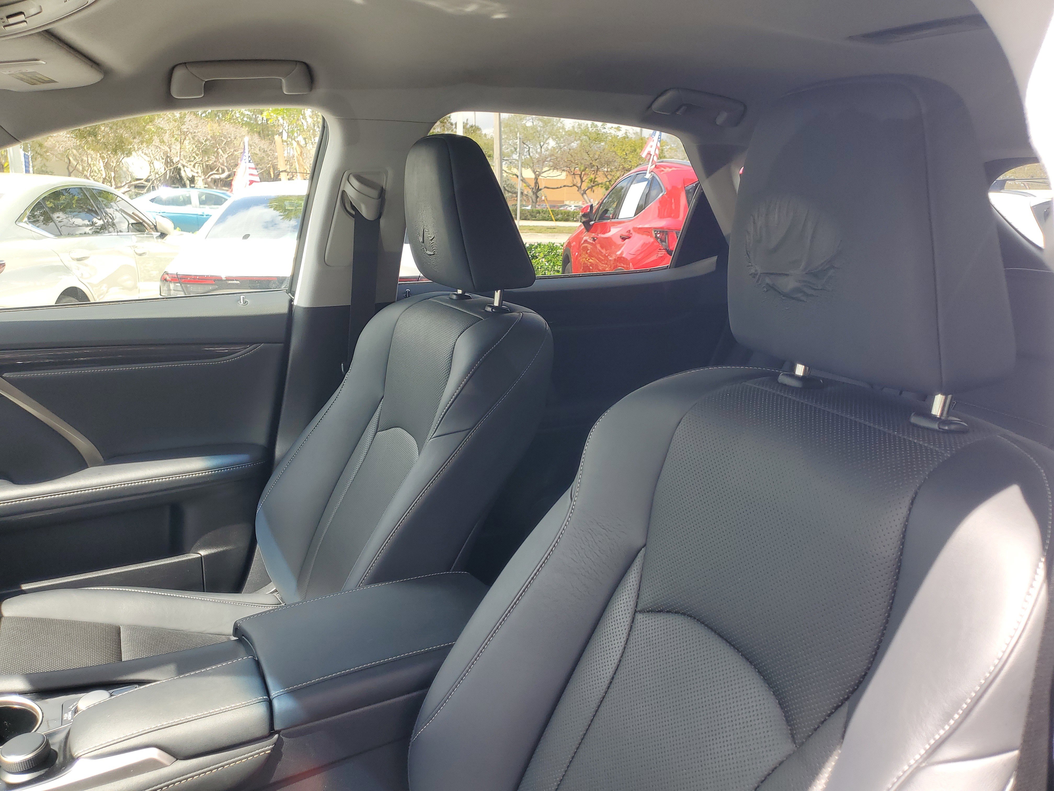 Used 2017 Lexus RX 350 w/ Accessory Package image 17