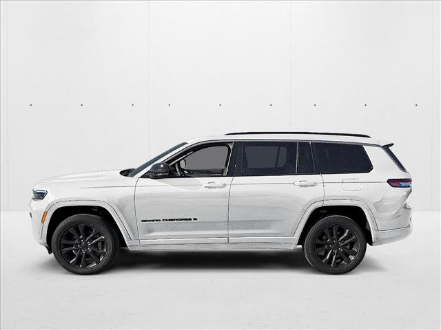 New 2026 Jeep Grand Cherokee L Laredo RWD image 2