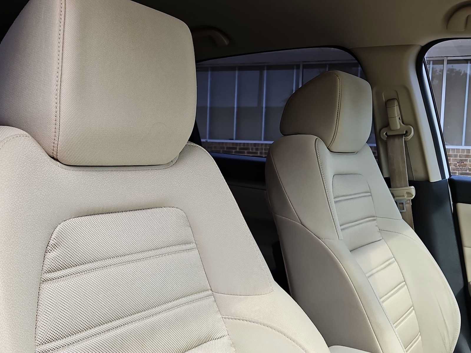 Used 2018 Honda CR-V LX image 18