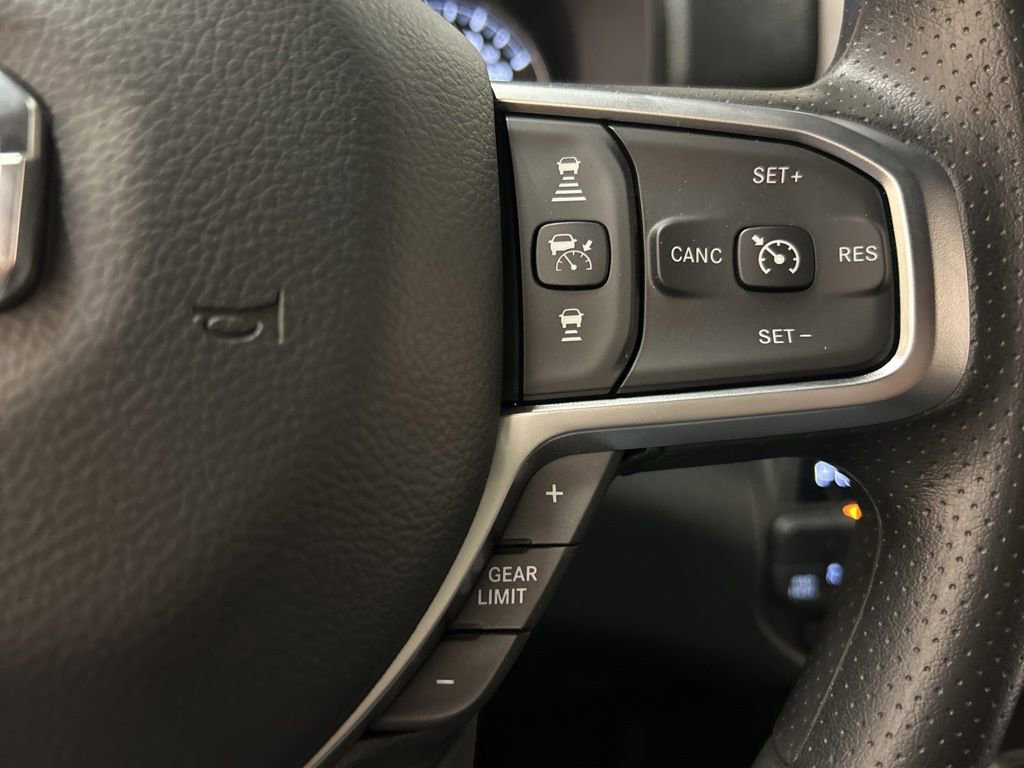 New 2026 RAM 1500 Express AWD/4WD image 12
