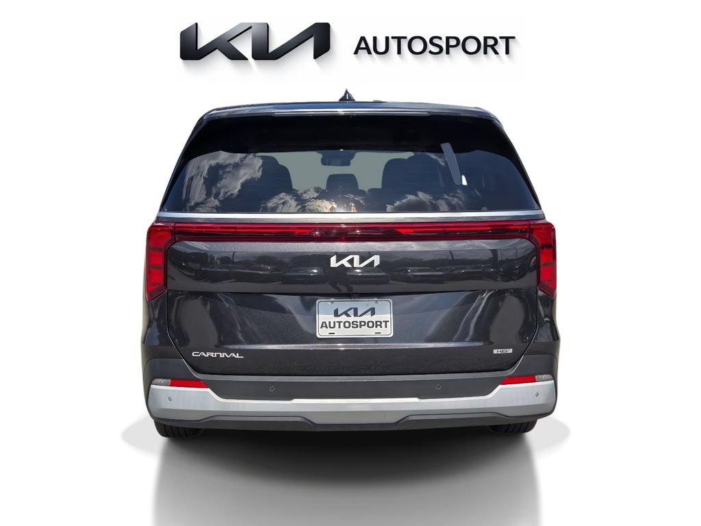 Certified 2026 Kia Carnival LXS FWD image 9