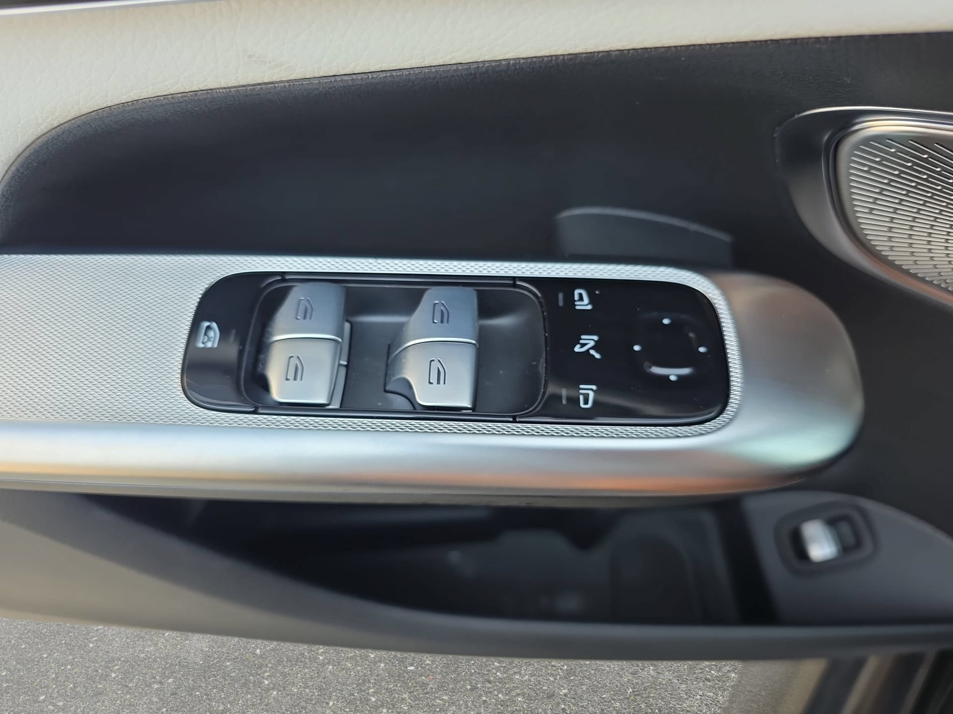 Certified 2026 Mercedes-Benz GLC 300 4MATIC image 27