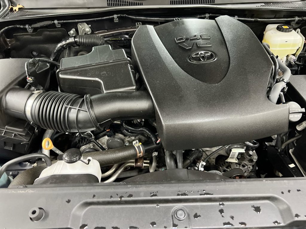 Used 2021 Toyota Tacoma TRD Off-Road AWD/4WD image 23