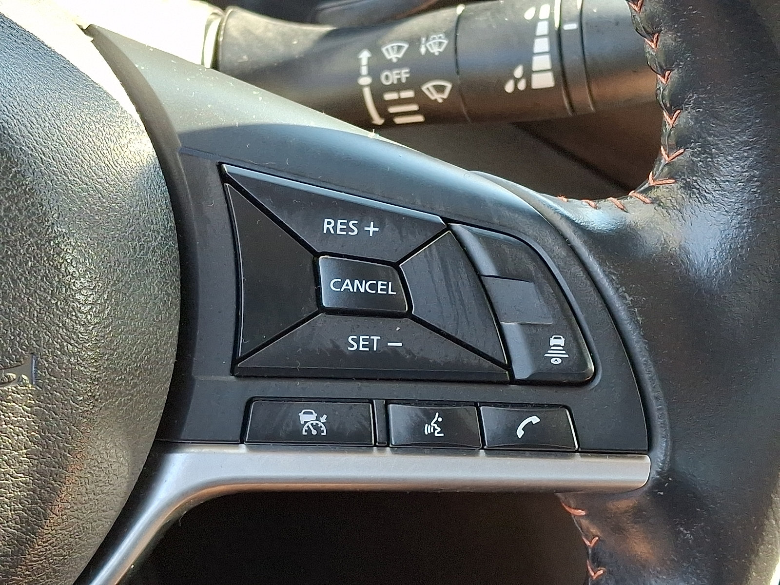 Certified 2024 Nissan Sentra SR FWD image 21