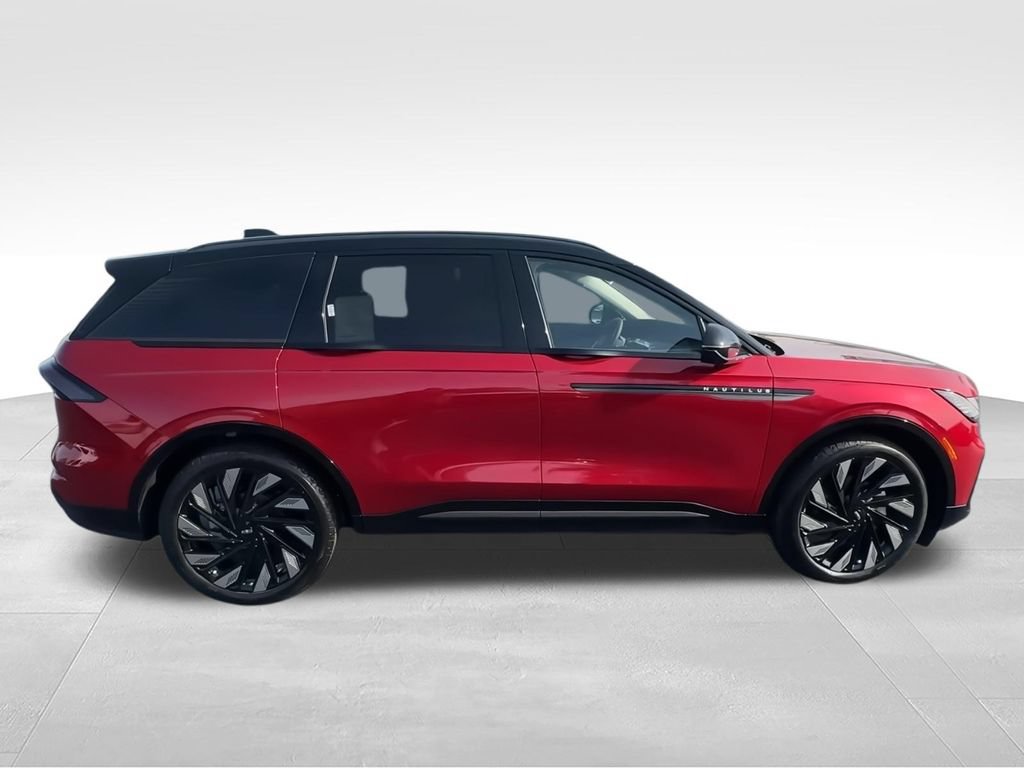New 2026 Lincoln Nautilus Reserve w/ Jet Appearance Package AWD/4WD image 2