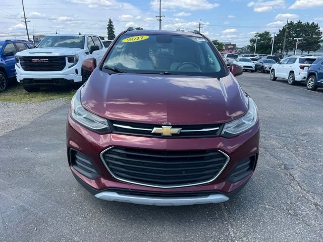 Used 2017 Chevrolet Trax LT w/ Sun & Sound Package FWD image 2