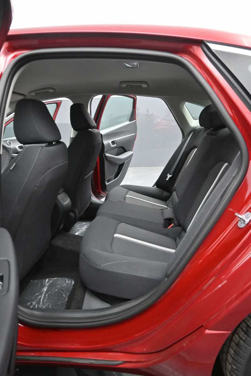 New 2026 Hyundai Sonata SEL FWD image 15