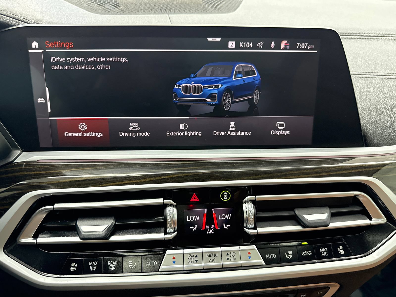 Used 2021 BMW X7 xDrive40i w/ Premium Package 2 AWD/4WD image 27