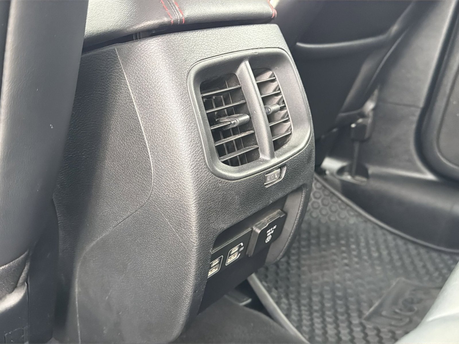 Used 2021 Jeep Cherokee Trailhawk w/ Comfort/Convenience Group image 30