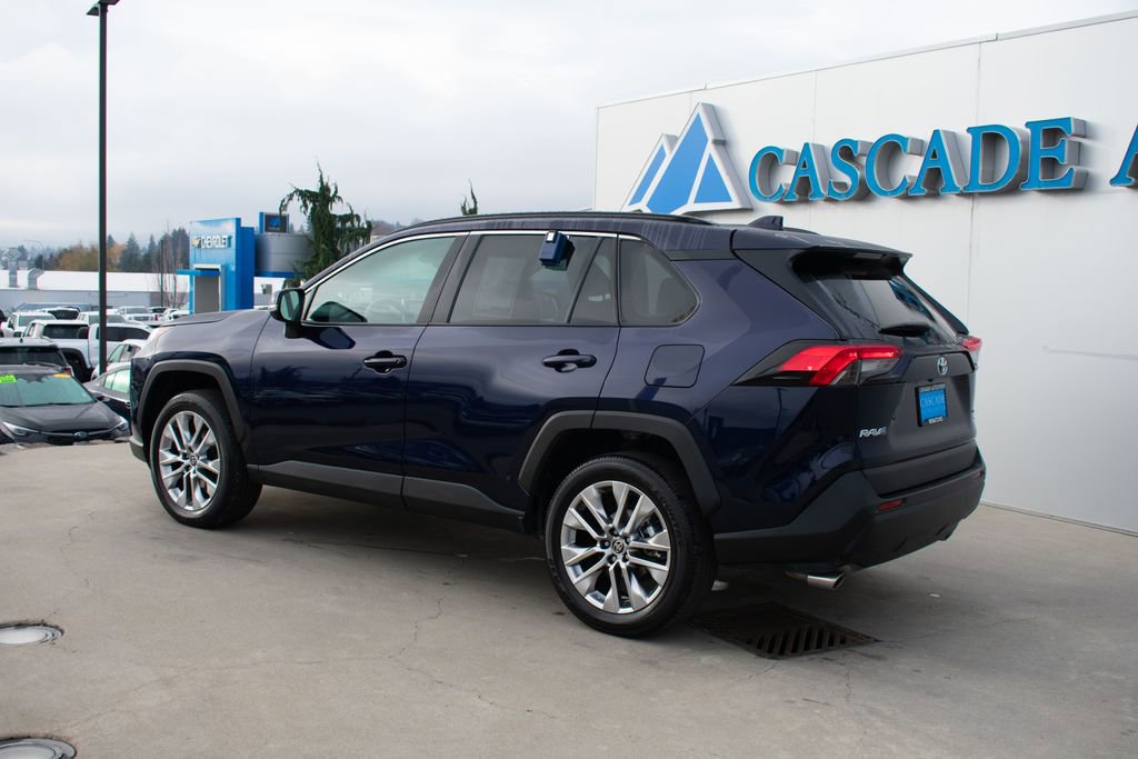 Used 2025 Toyota RAV4 XLE Premium image 6