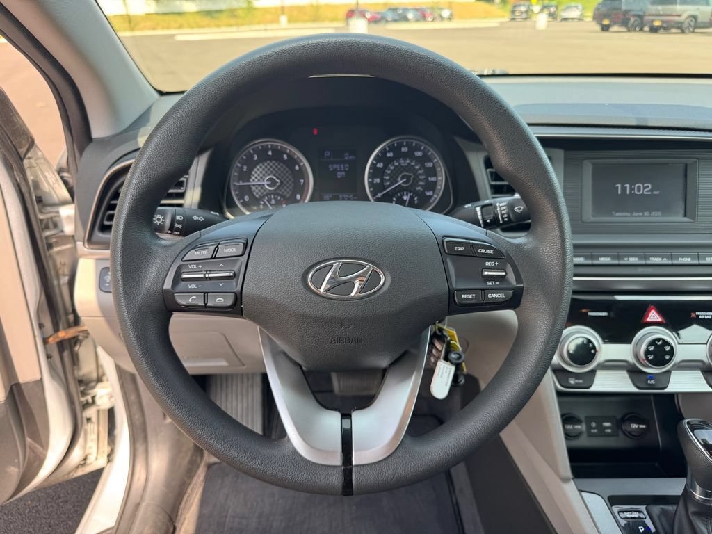 Used 2019 Hyundai Elantra SE FWD image 20