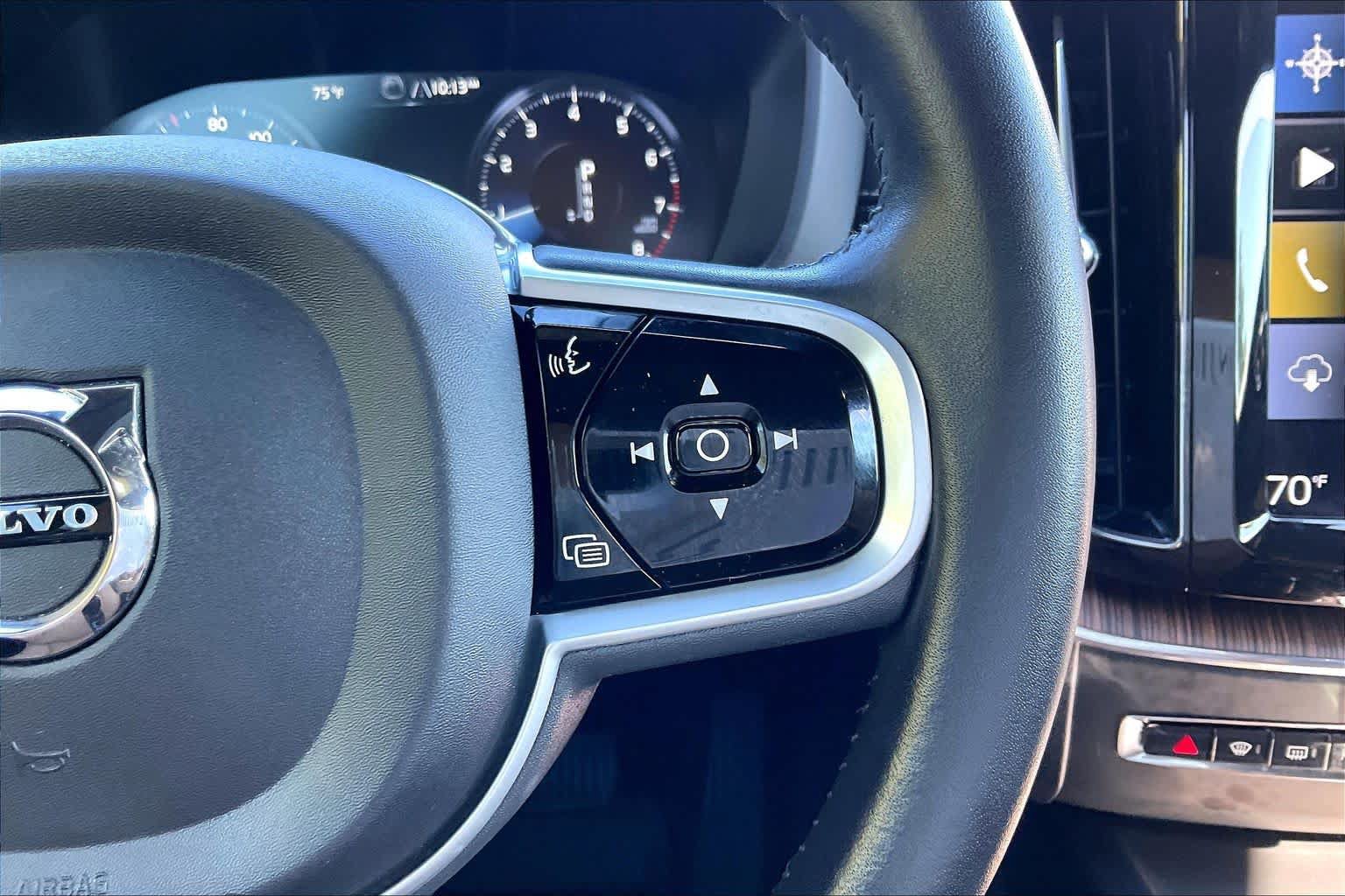 Used 2021 Volvo XC60 T5 Inscription w/ Protection Package FWD image 25
