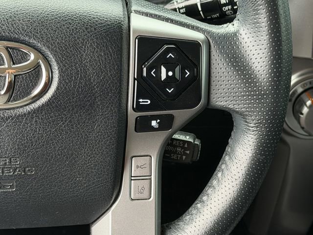 Certified 2022 Toyota 4Runner SR5 AWD/4WD image 16