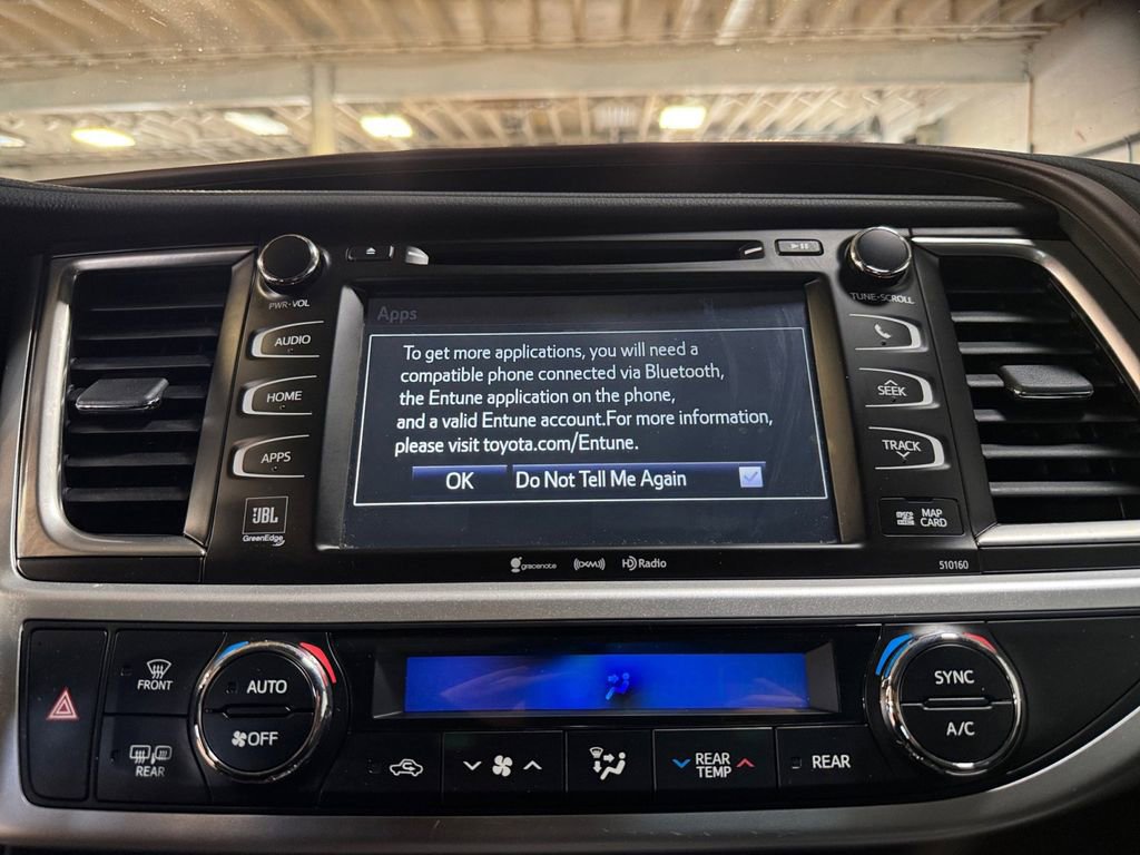 Used 2016 Toyota Highlander Limited image 19