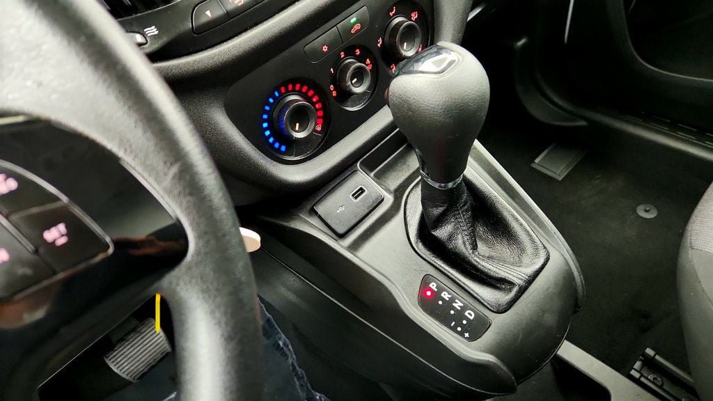 Used 2022 RAM ProMaster City Tradesman FWD image 16