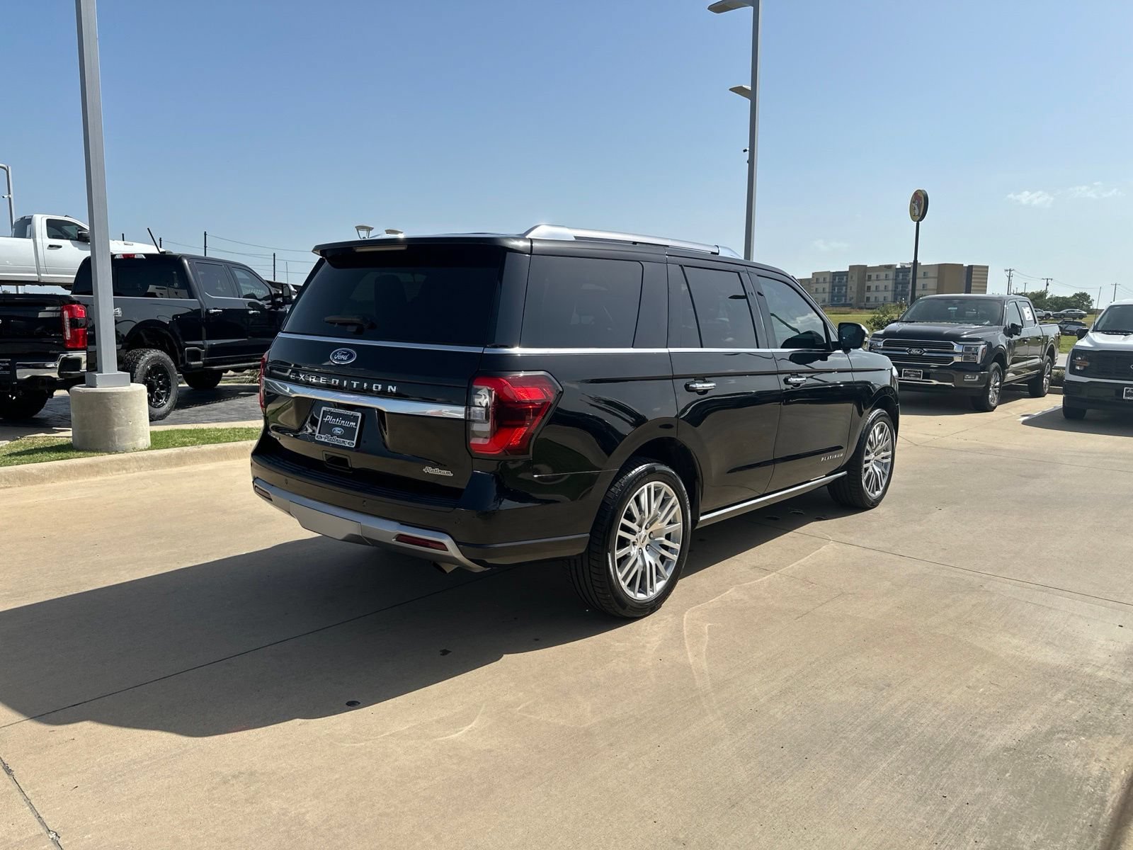 Certified 2023 Ford Expedition Platinum RWD image 5