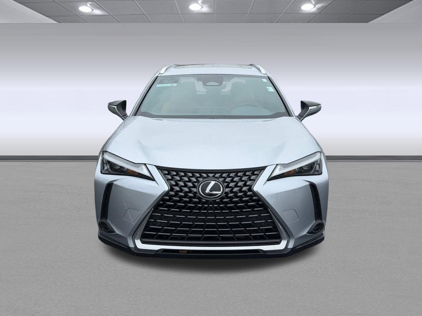 Certified 2025 Lexus UX 300h AWD w/ Accessory Package (Z2) image 5