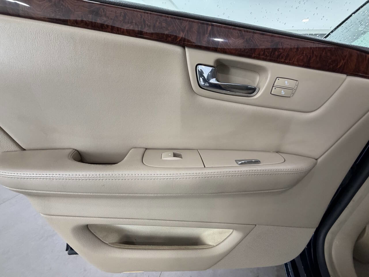 Used 2007 Cadillac DTS Luxury I w/ Trunk Convenience Package FWD image 20
