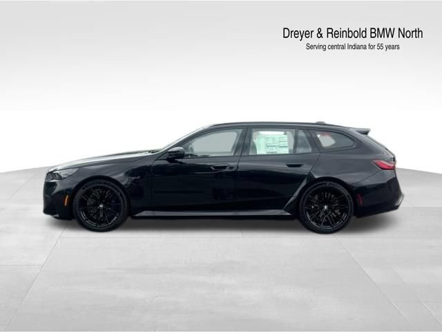 New 2027 BMW M5 Touring AWD/4WD image 2