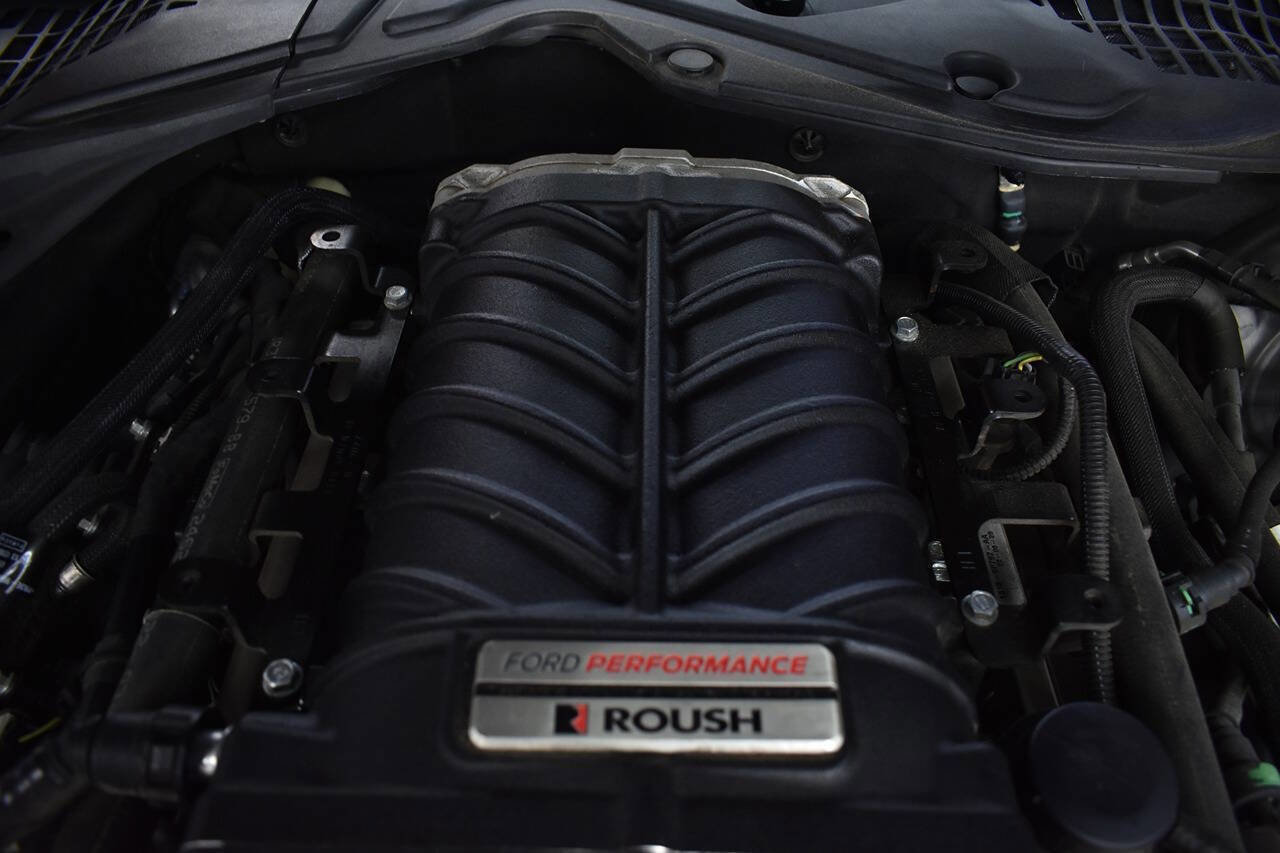Used 2022 Ford Mustang GT RWD image 14