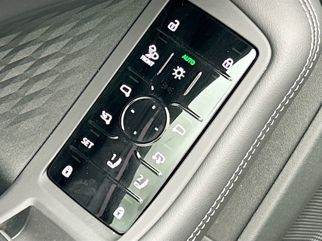 Used 2025 Audi A5 2.0T Premium Plus image 24